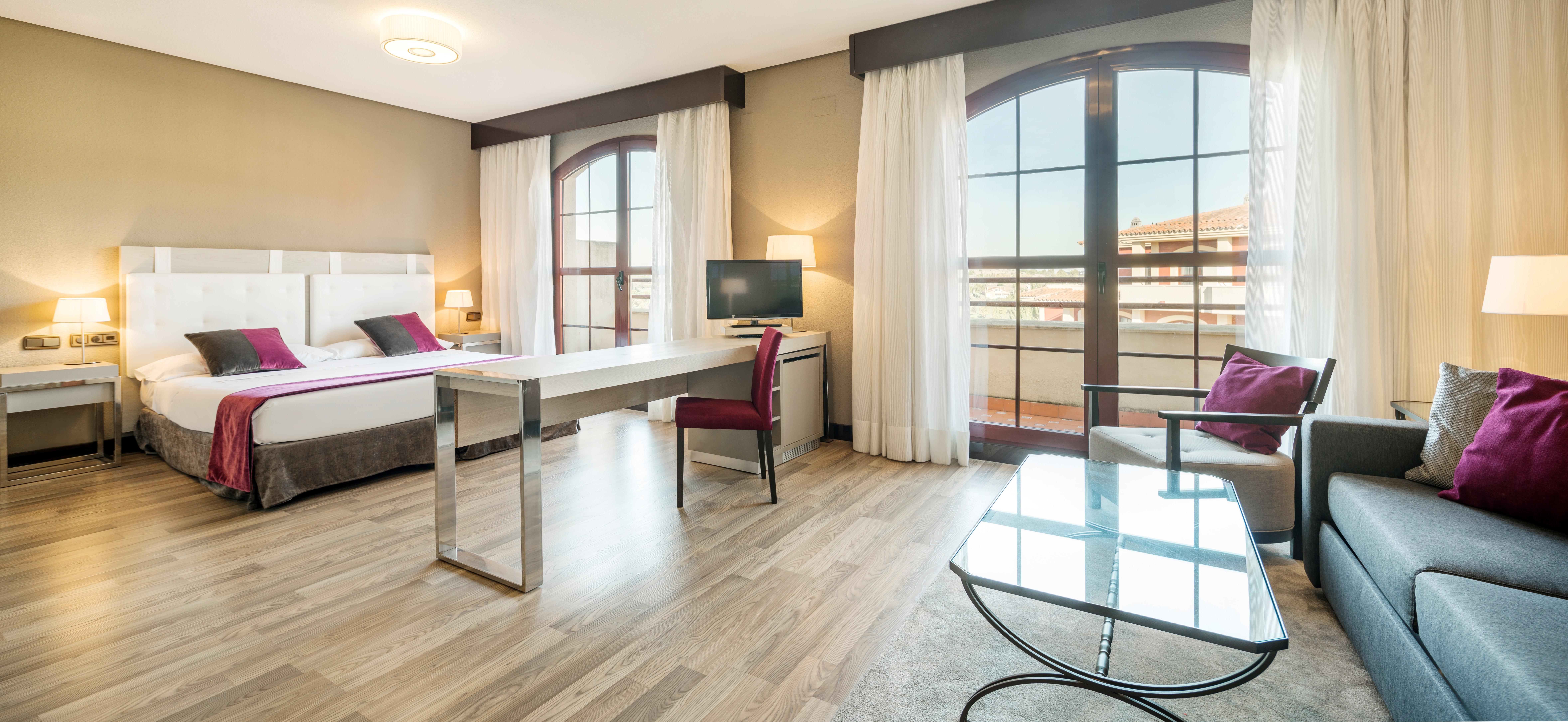 Hotel Ilunion Golf Badajoz Exterior foto