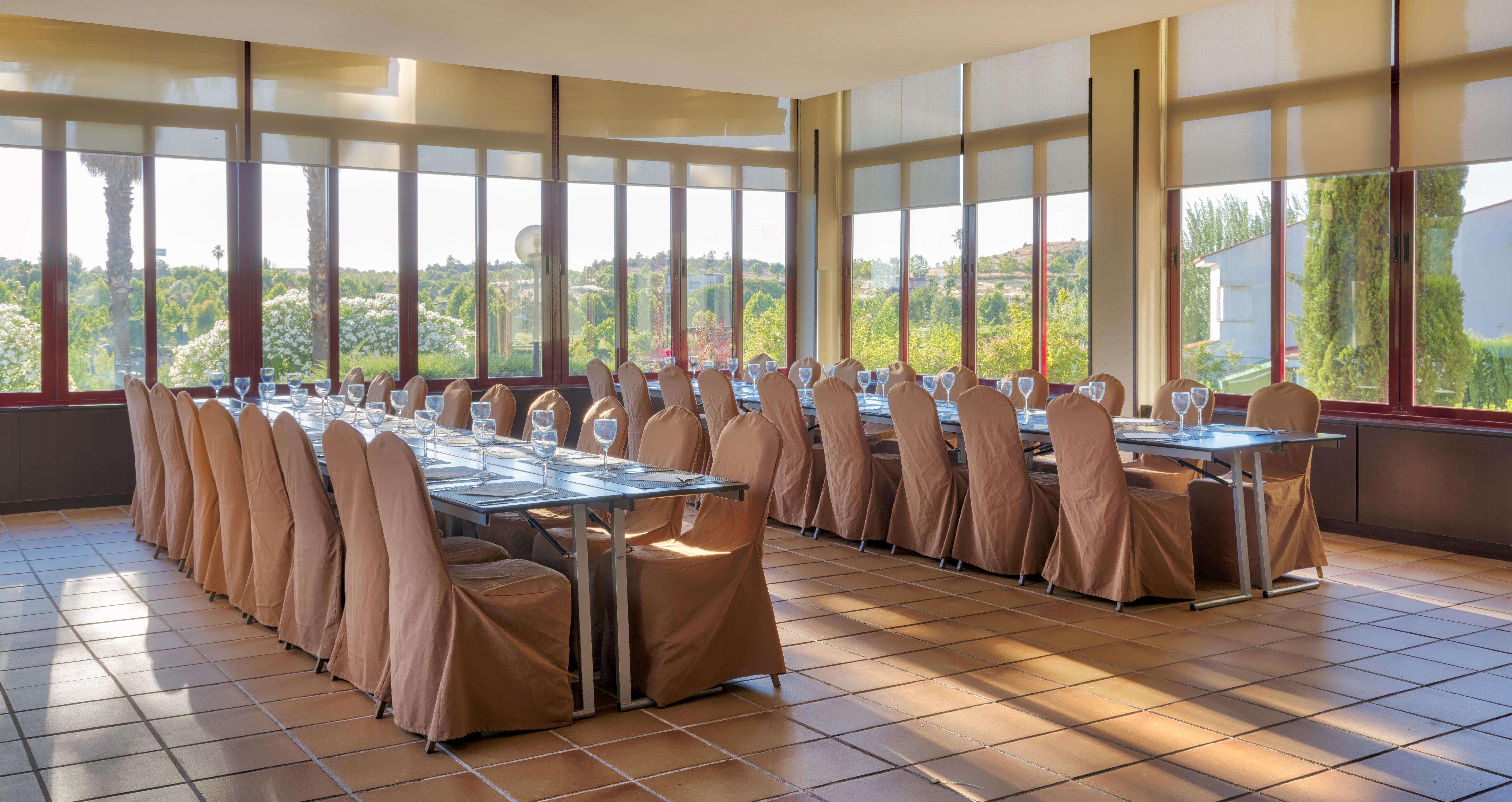 Hotel Ilunion Golf Badajoz Exterior foto